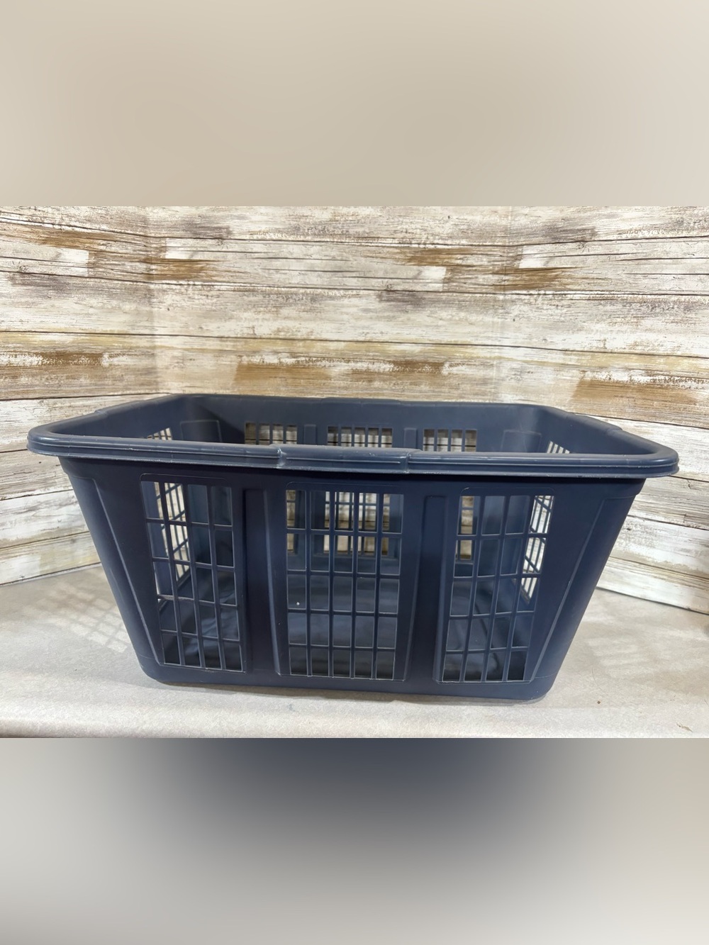Vintage Rubbermaid laundry basket - dusty blue